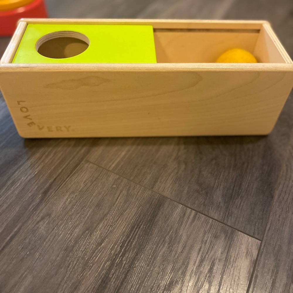Lovevery sliding top box